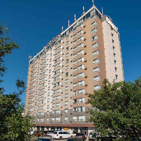Sandman Signature Mississauga Hotel Екстериор снимка