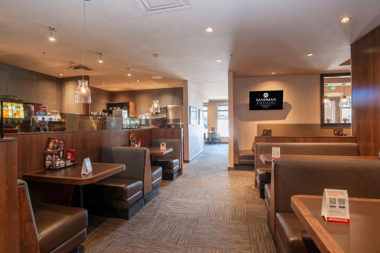 Sandman Signature Mississauga Hotel Екстериор снимка