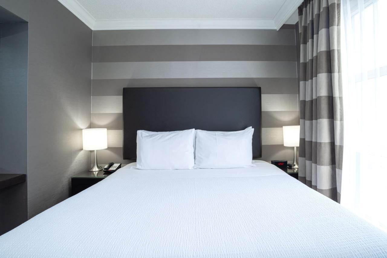 Sandman Signature Mississauga Hotel Екстериор снимка