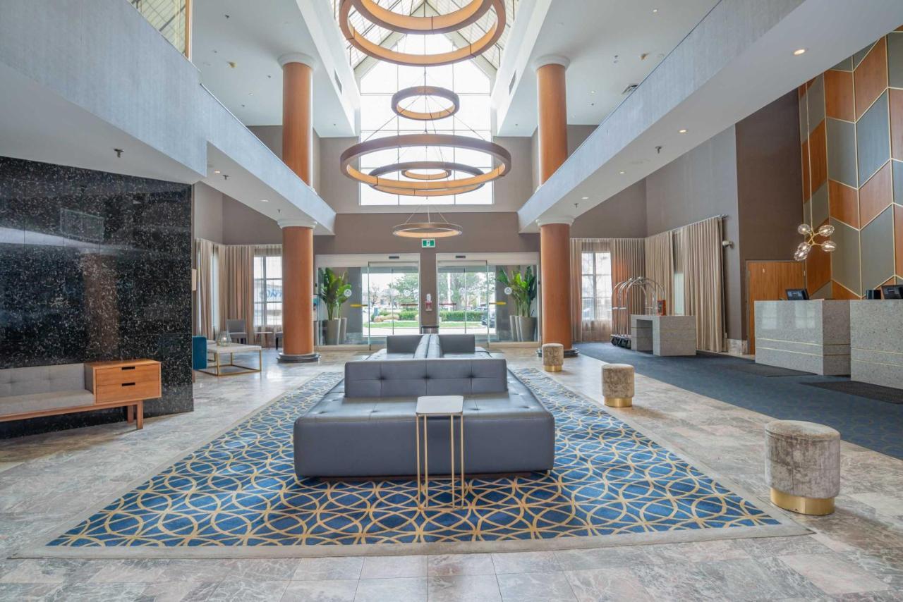 Sandman Signature Mississauga Hotel Екстериор снимка