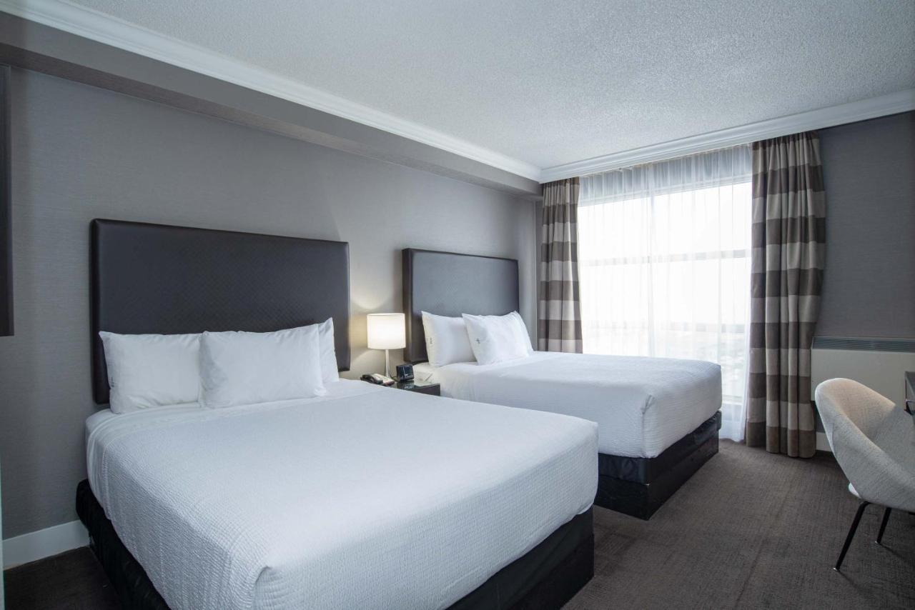 Sandman Signature Mississauga Hotel Екстериор снимка