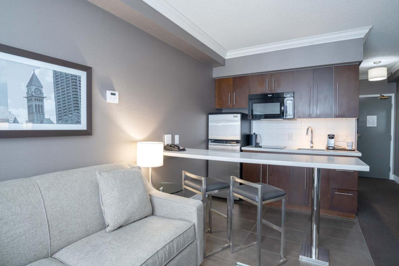 Sandman Signature Mississauga Hotel Екстериор снимка