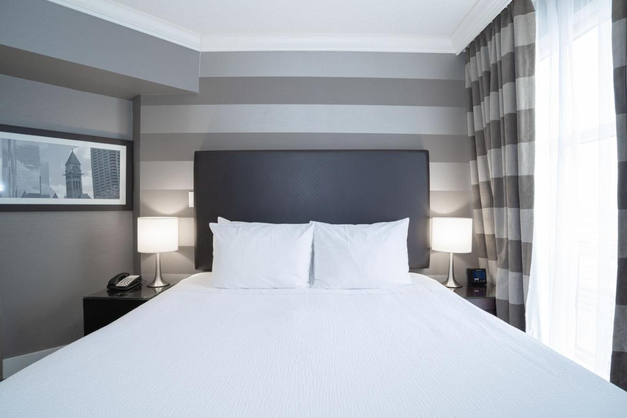 Sandman Signature Mississauga Hotel Екстериор снимка
