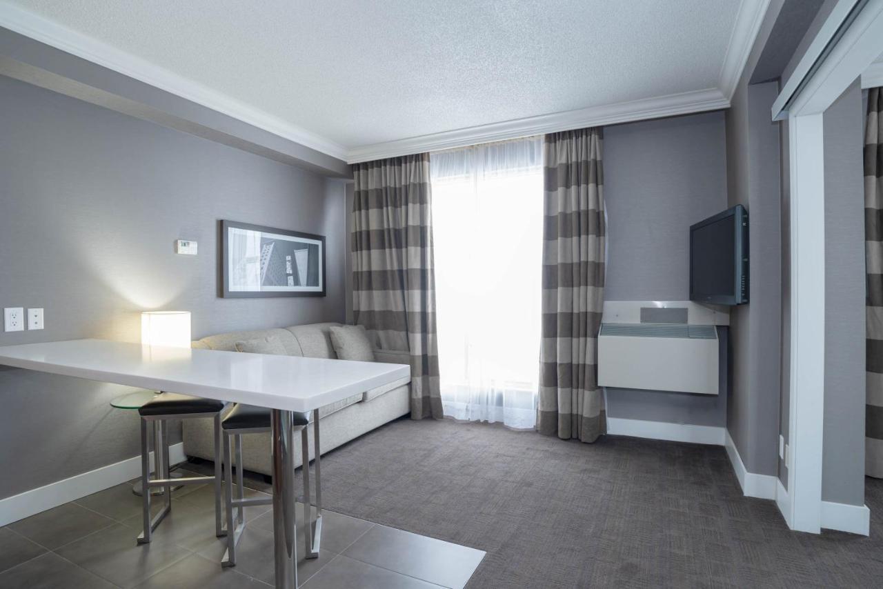 Sandman Signature Mississauga Hotel Екстериор снимка