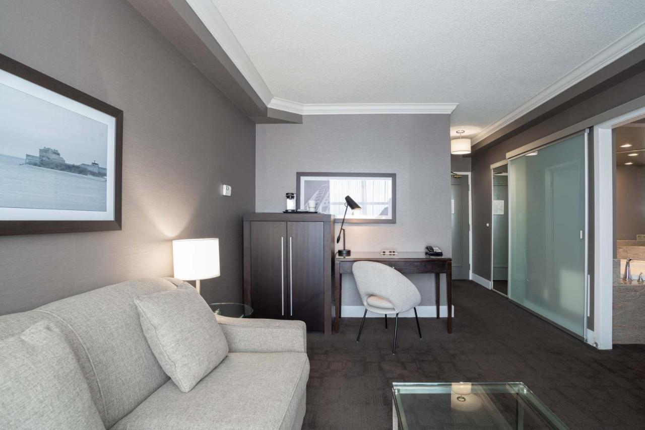 Sandman Signature Mississauga Hotel Екстериор снимка