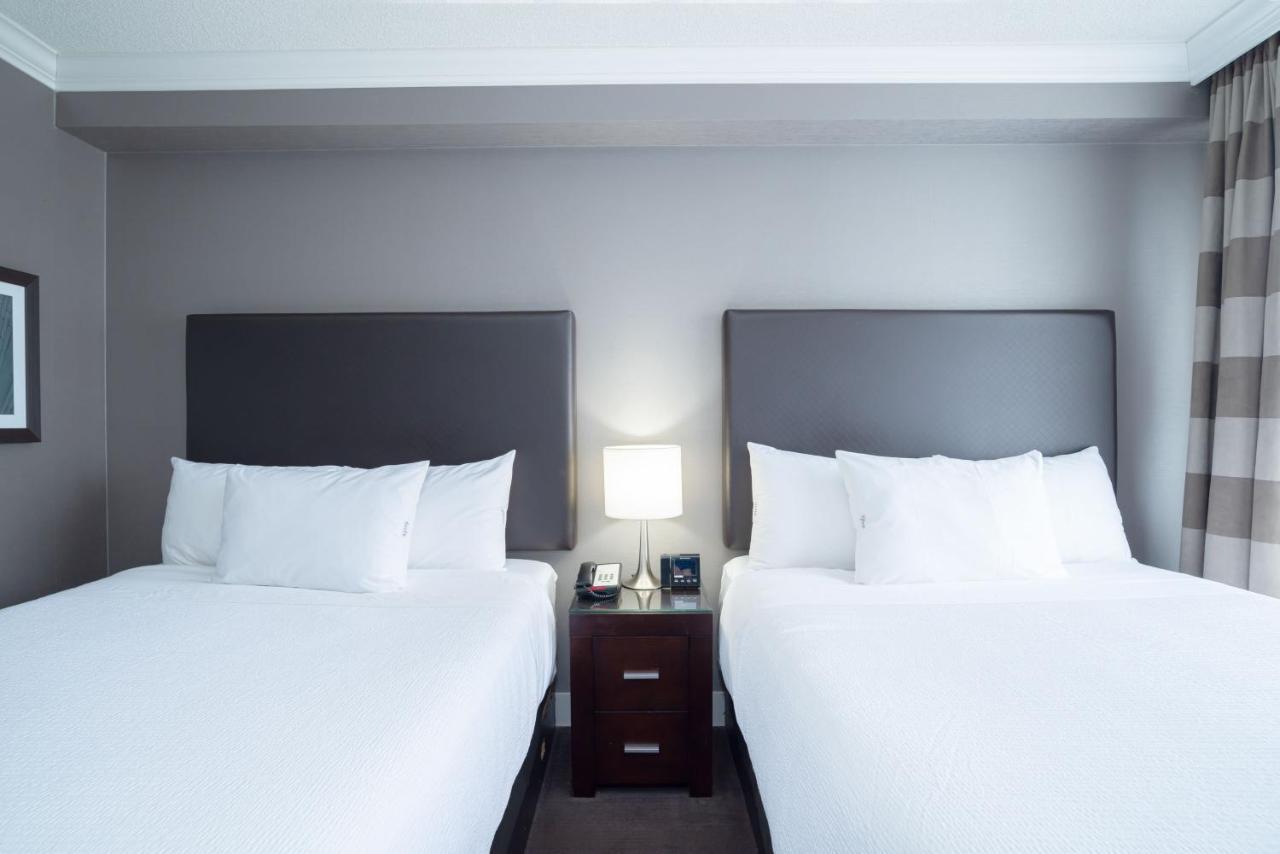 Sandman Signature Mississauga Hotel Екстериор снимка