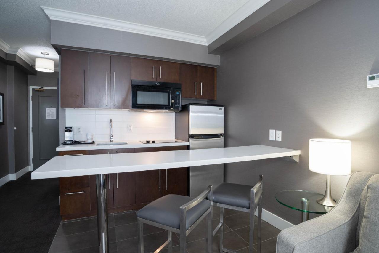 Sandman Signature Mississauga Hotel Екстериор снимка