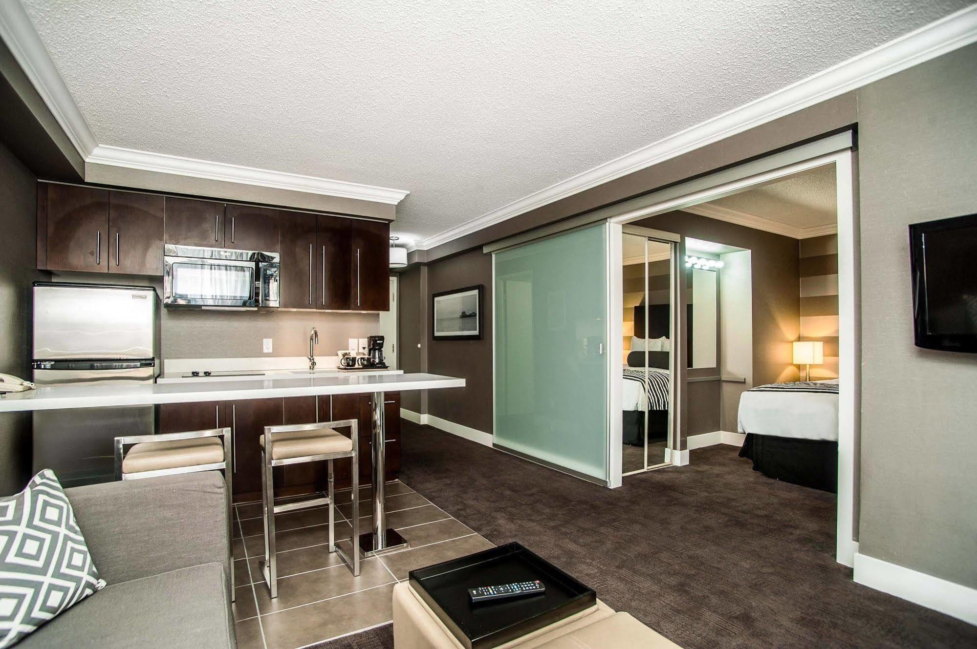 Sandman Signature Mississauga Hotel Екстериор снимка