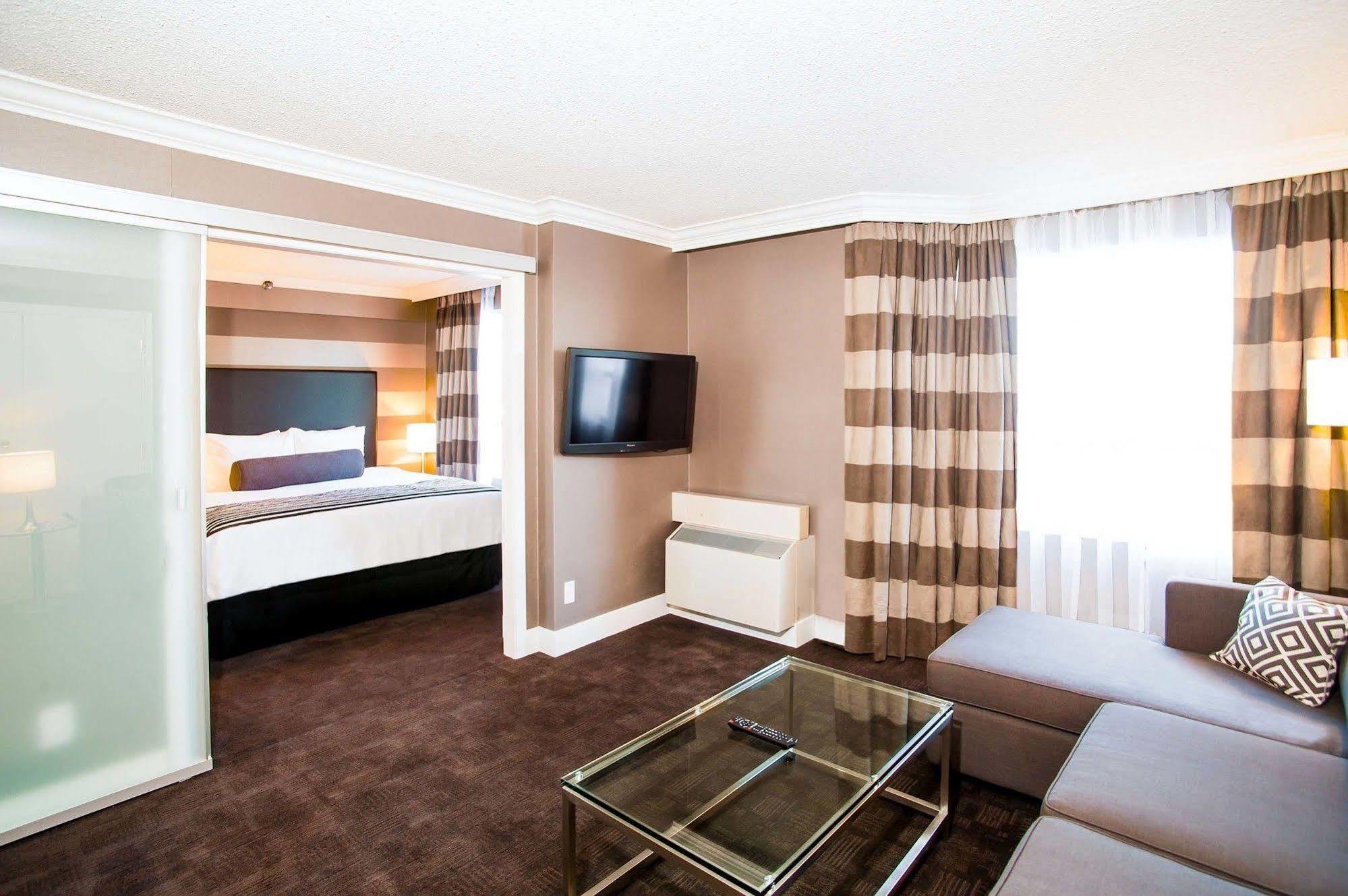 Sandman Signature Mississauga Hotel Екстериор снимка