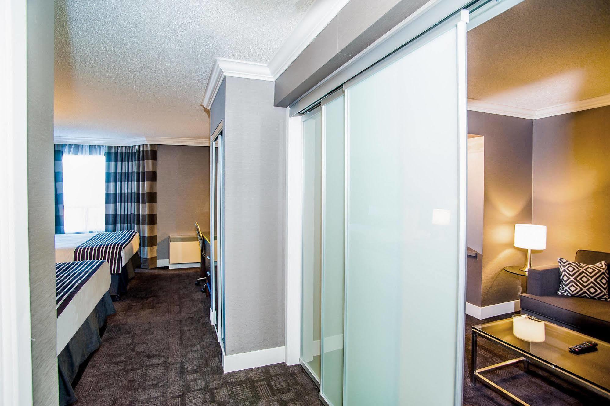 Sandman Signature Mississauga Hotel Екстериор снимка