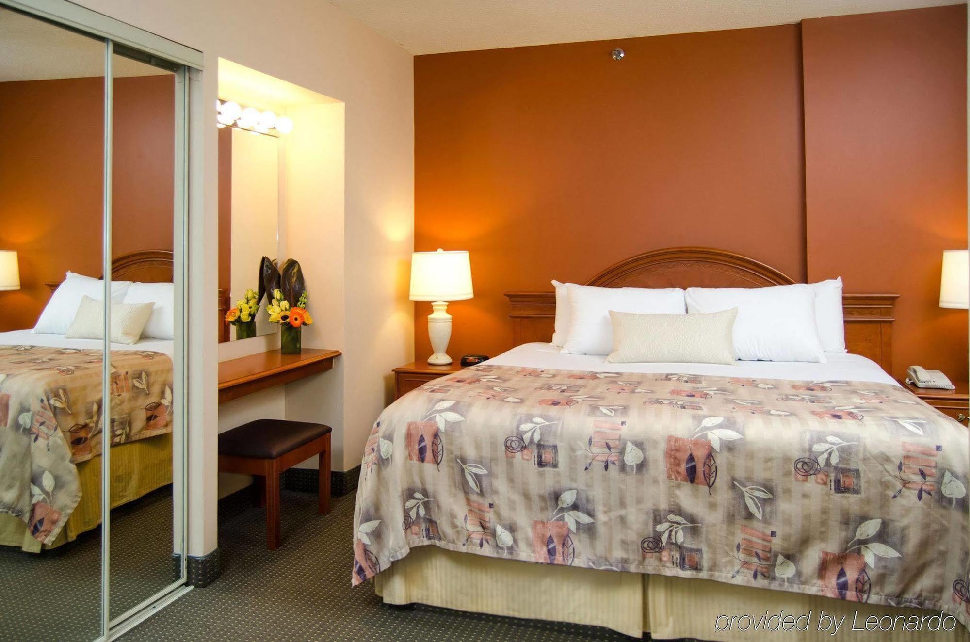 Sandman Signature Mississauga Hotel Екстериор снимка