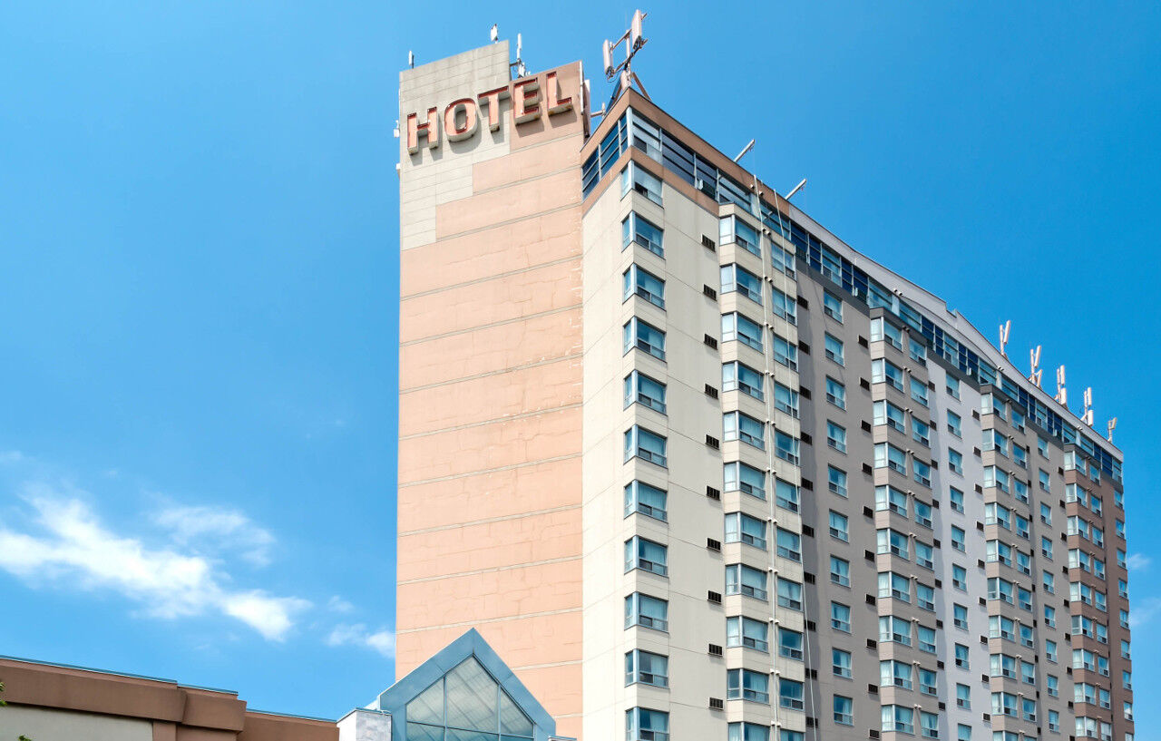 Sandman Signature Mississauga Hotel Екстериор снимка